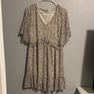 Elegant Floral V-Neck Mini Dress